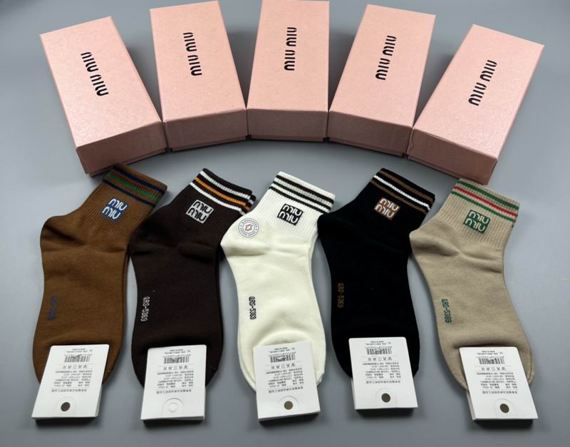 Miumiu socks  (7)