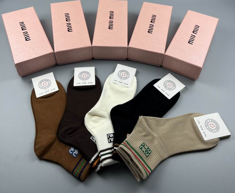 Miumiu socks  (8)