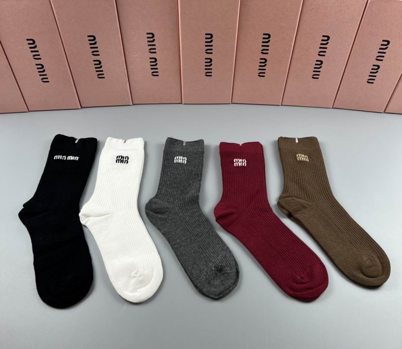 Miumiu socks  (9)