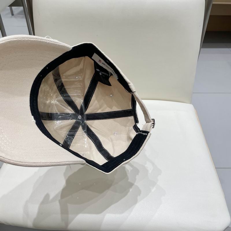 Moncler cap (225)