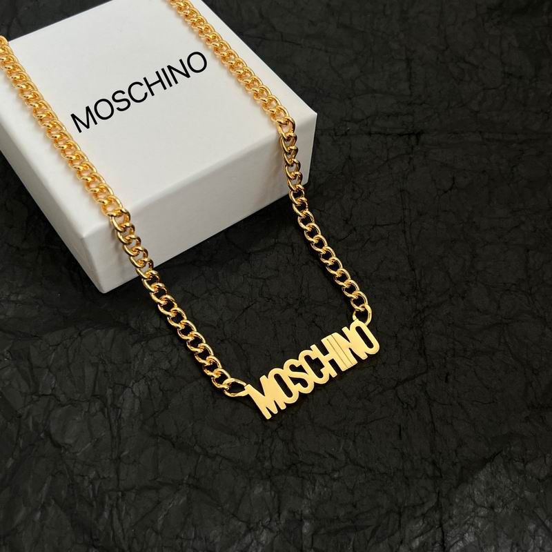 Moschino necklace 03yxh03 (2)