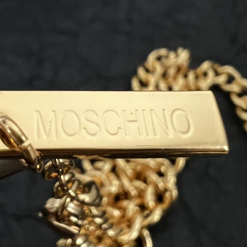 Moschino necklace 03yxh03 (4)