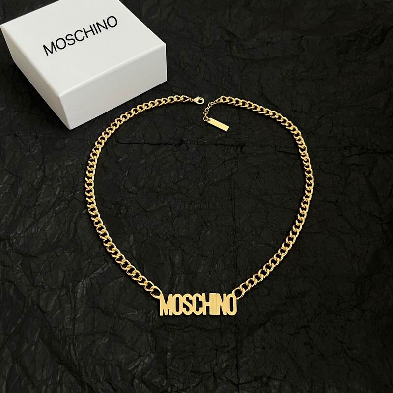 Moschino necklace 03yxh03 (5)
