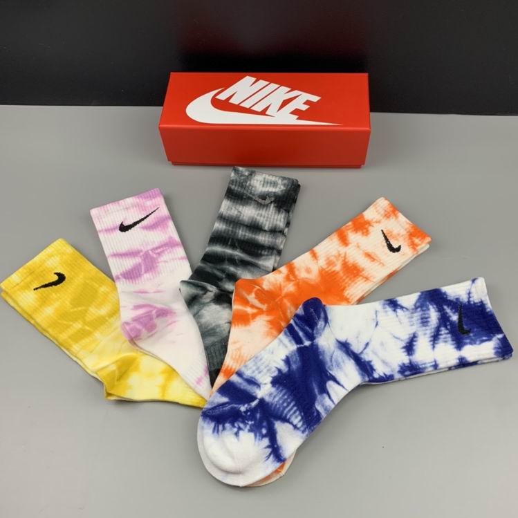 NIKE Socks  (1)