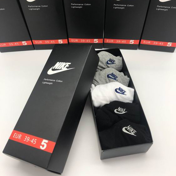 NIKE Socks  (2)