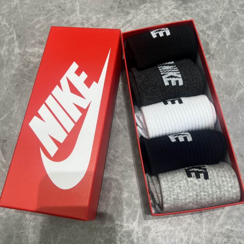 Nike Socks  (5)