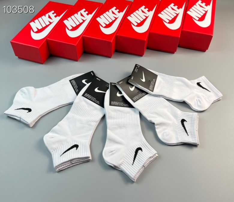Nike Socks  (5)