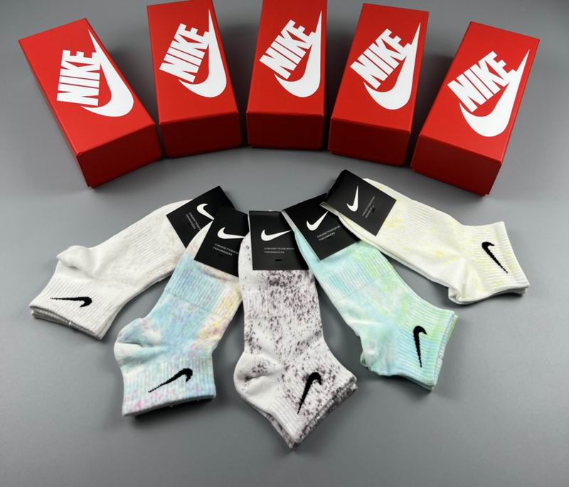 Nike Socks  (6)