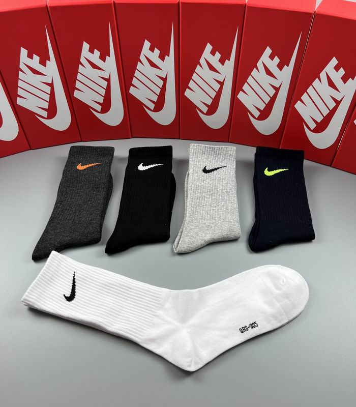 Nike Socks  (6)
