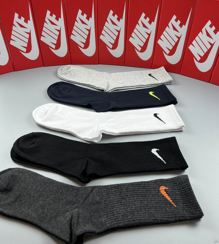 Nike Socks  (9)