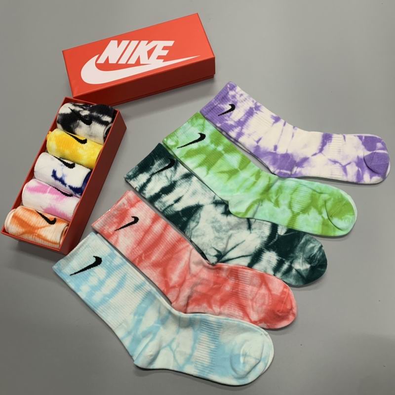 Nike socks (3)