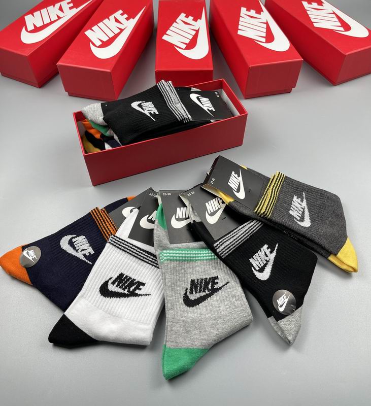 Nike socks (7)