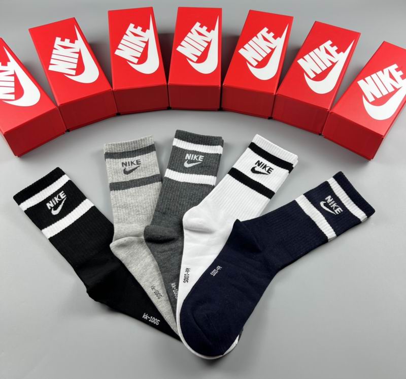 Nike socks (9)