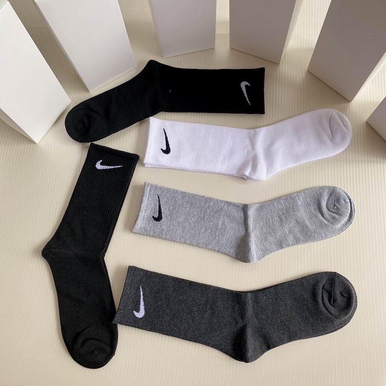 Nike socks  (1)