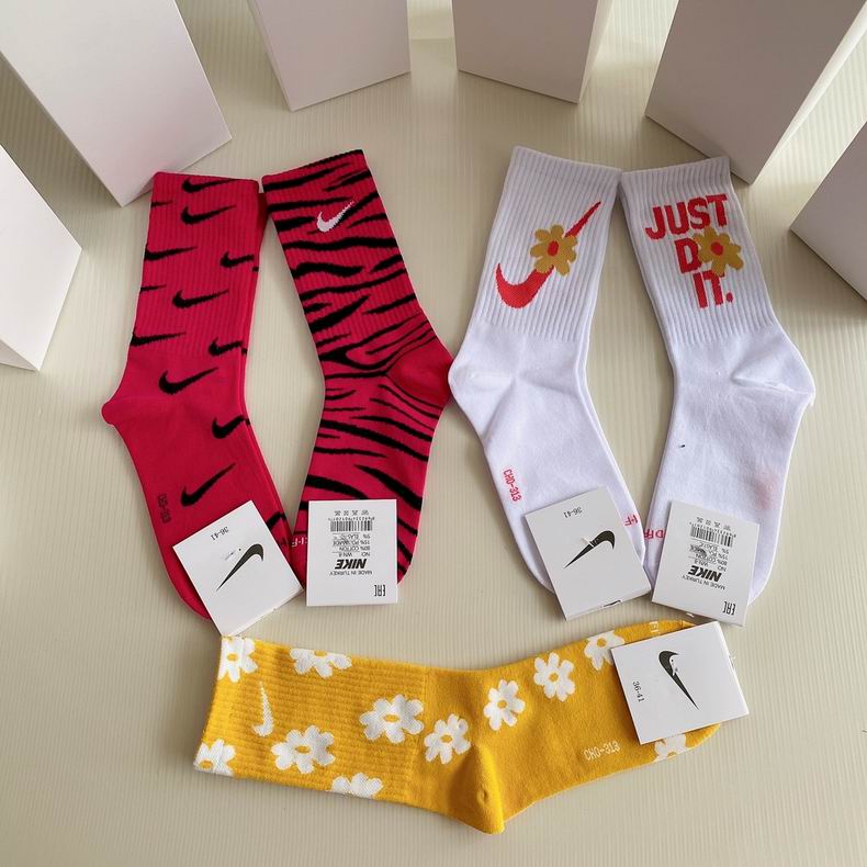 Nike socks  (3)