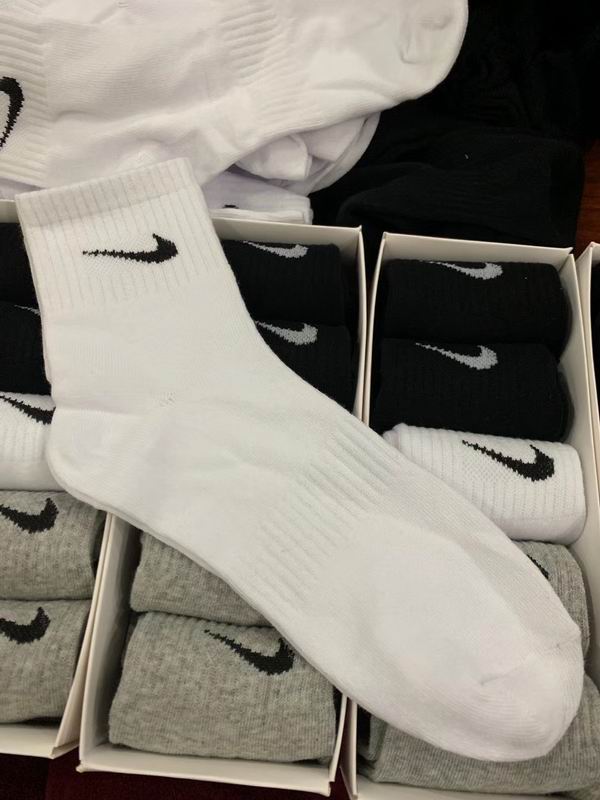 Nike socks  (3)