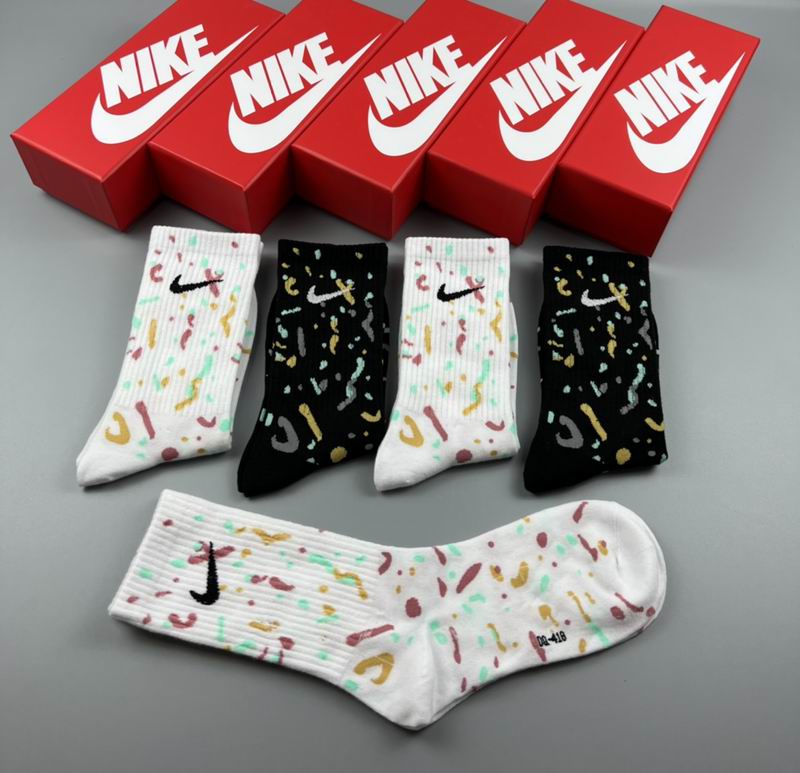 Nike socks  (4)