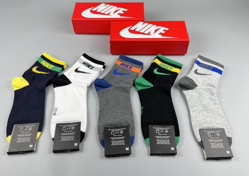 Nike socks  (4)