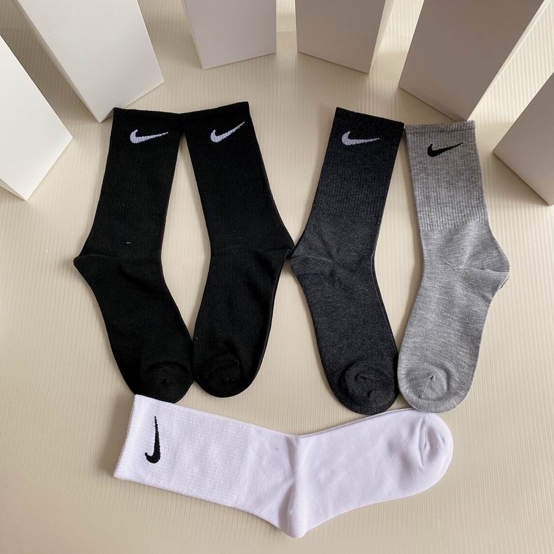 Nike socks  (4)