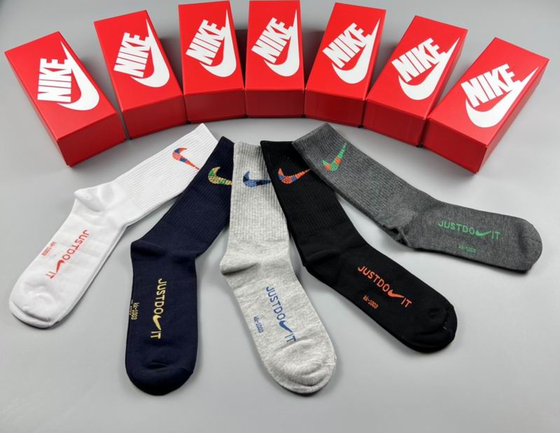 Nike socks  (4)