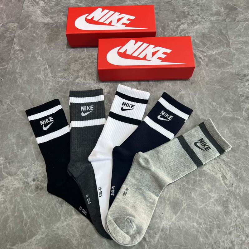 Nike socks  (4)