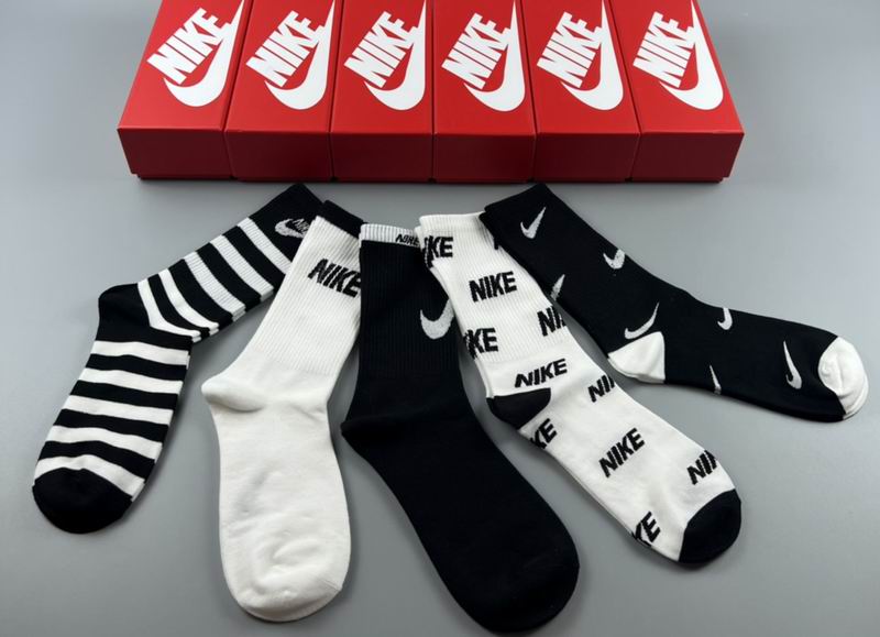 Nike socks  (5)