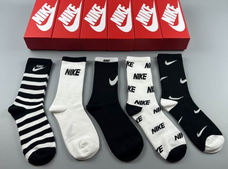 Nike socks  (6)