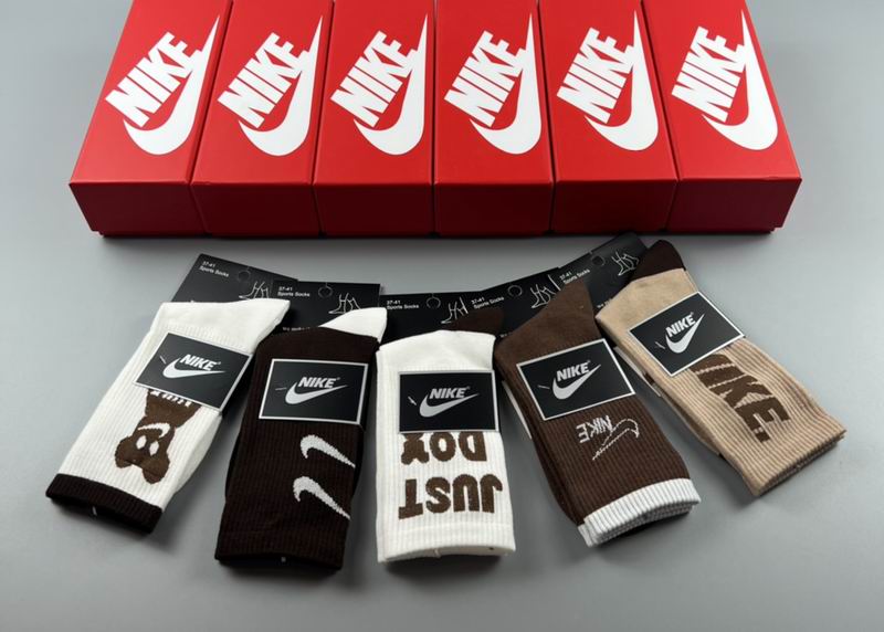 Nike socks  (8)