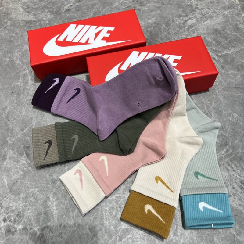 Nike socks  (8)