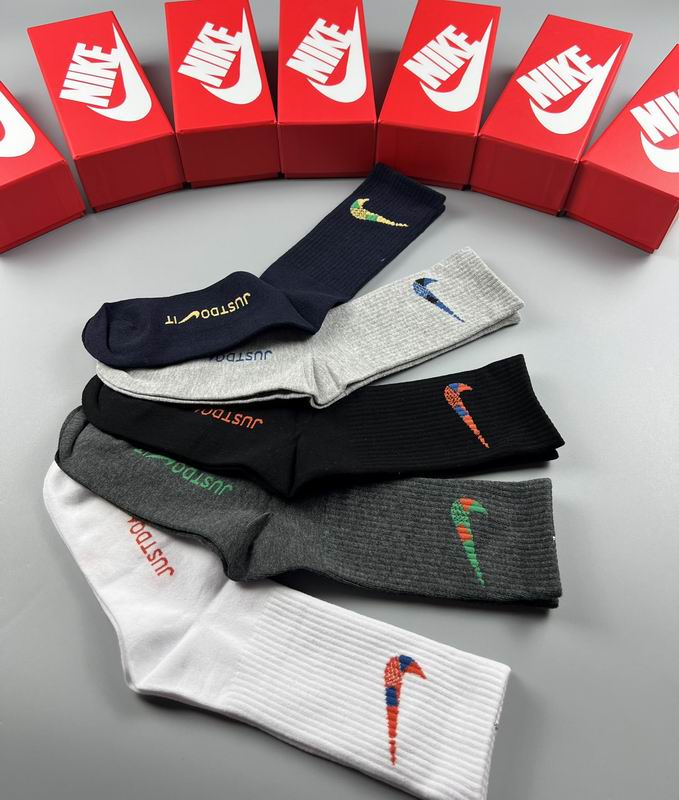 Nike socks  (8)