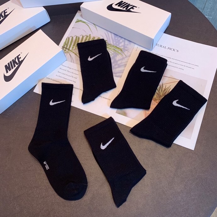 Nike socks  (8)