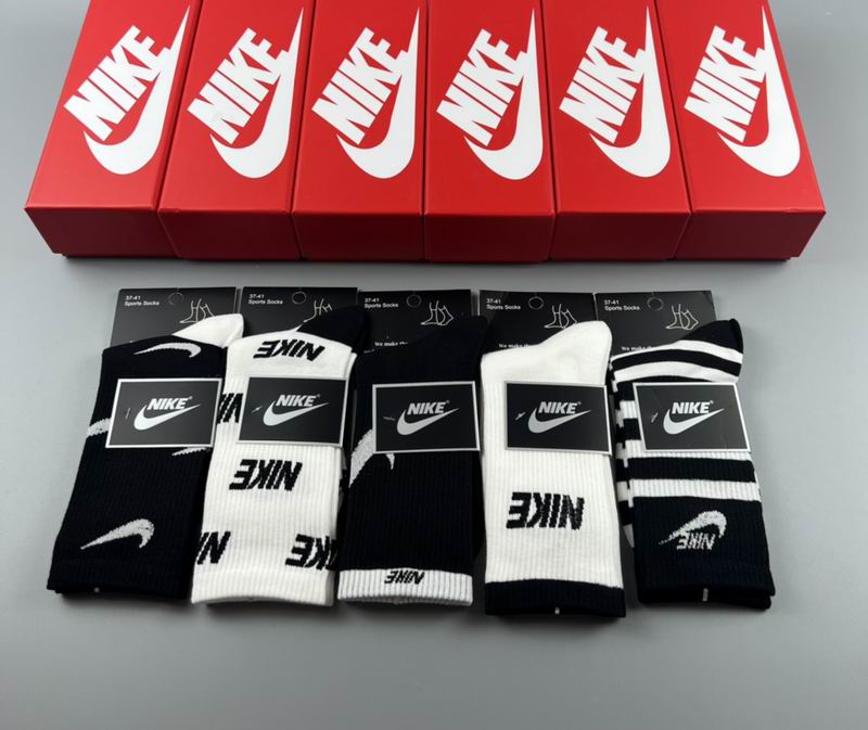 Nike socks  (9)