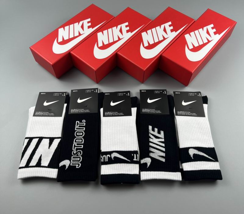 Nike socks  (9)