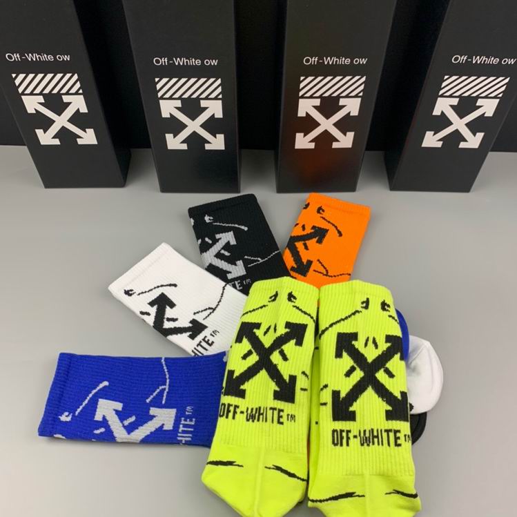 OFF WHITE socks  (3)