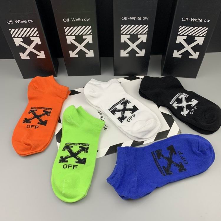 OFF WHITE socks  (8)
