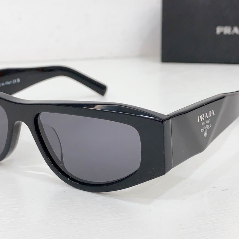 Prada SPR 52 17-145 b07