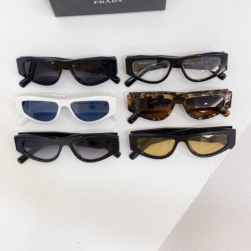 Prada SPR 52 17-145 b09
