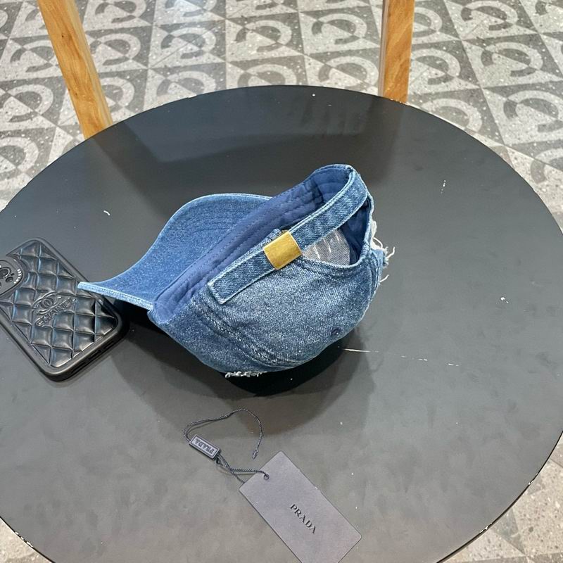 Prada cap (142)
