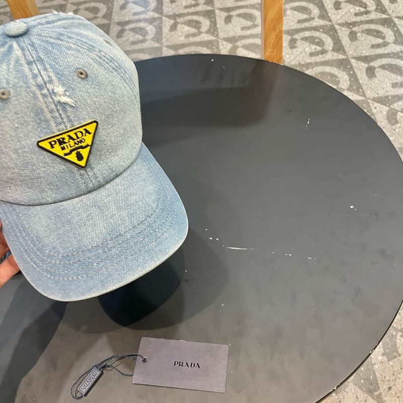 Prada cap (162)