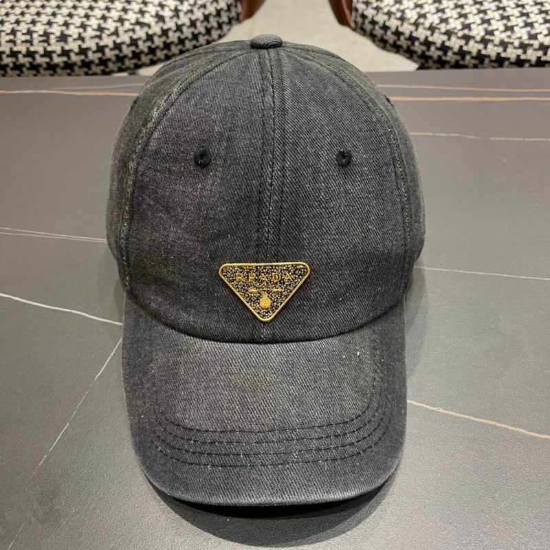 Prada cap (198)