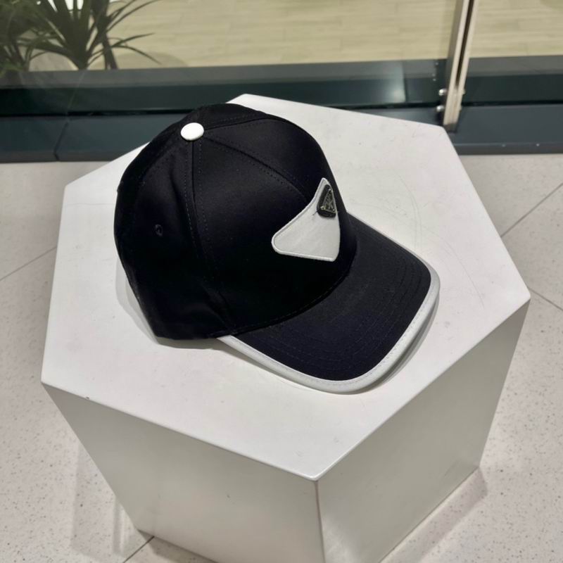 Prada cap (214)