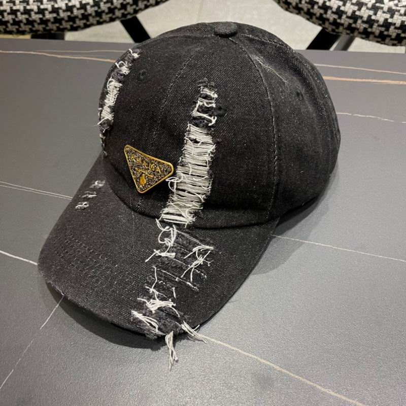 Prada cap (227)