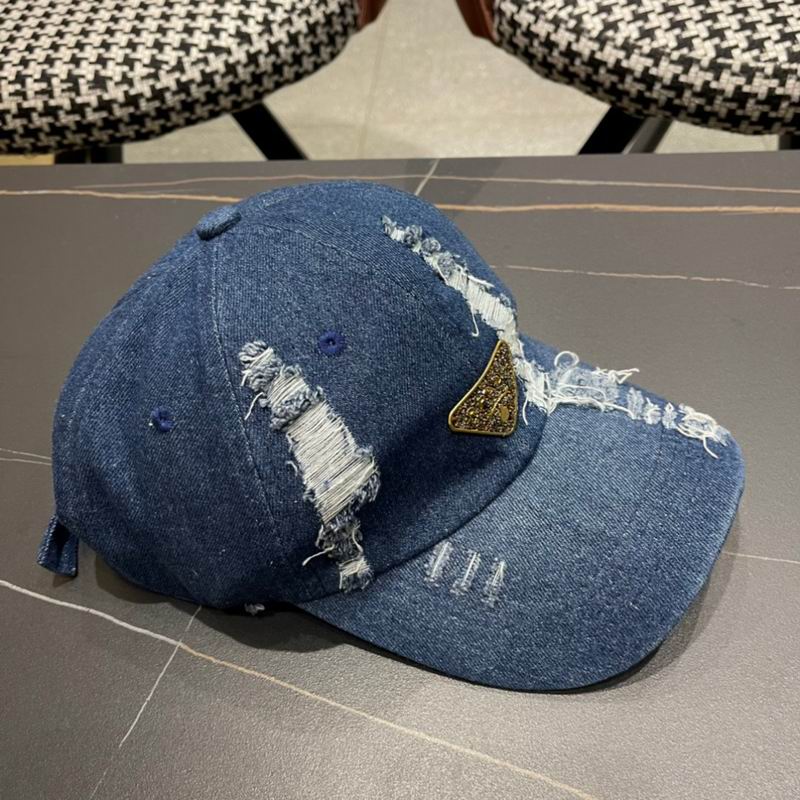 Prada cap (236)