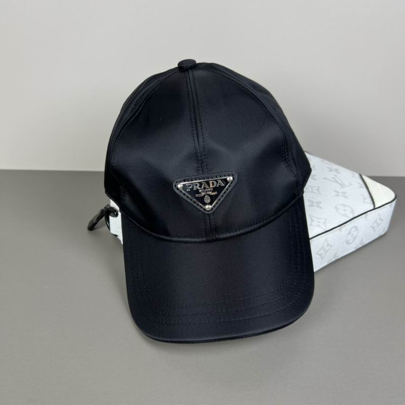 Prada cap dx (30)