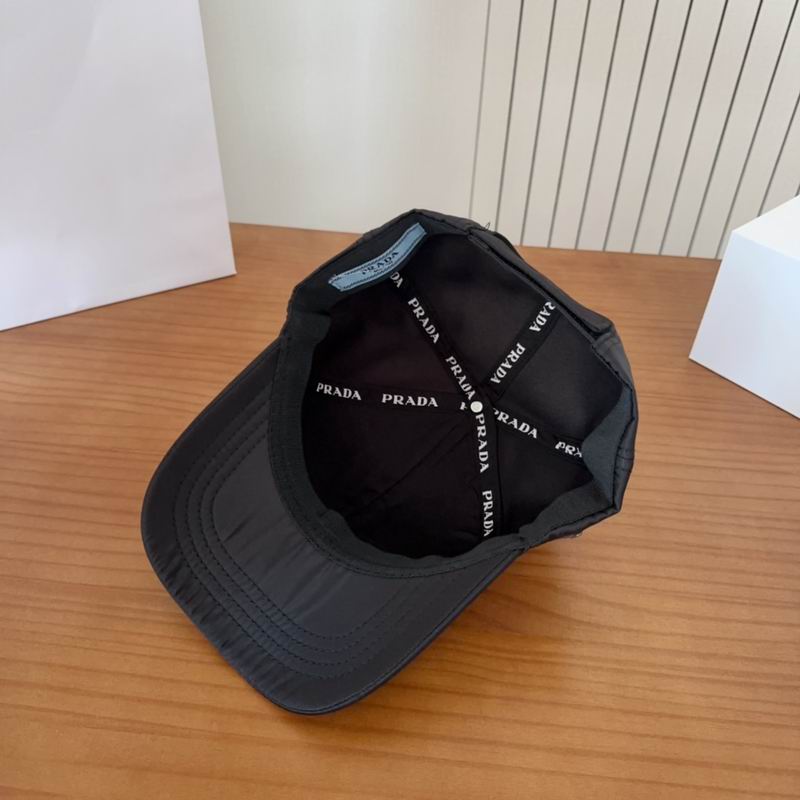 Prada cap dx (36)