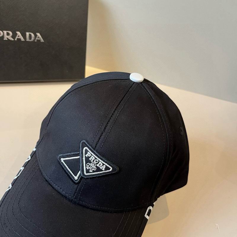 Prada cap dx (60)