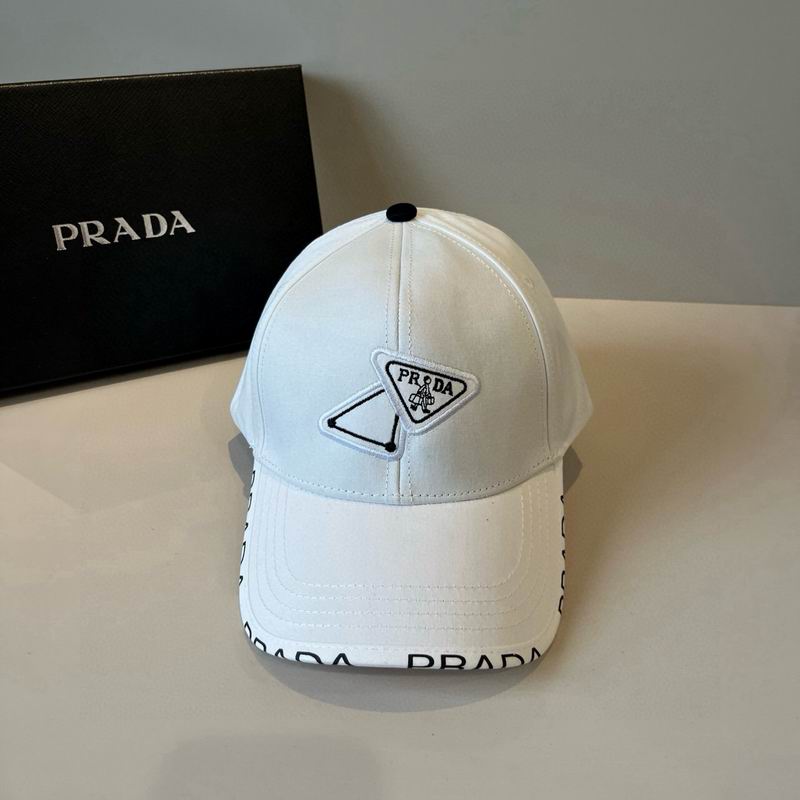 Prada cap dx (70)
