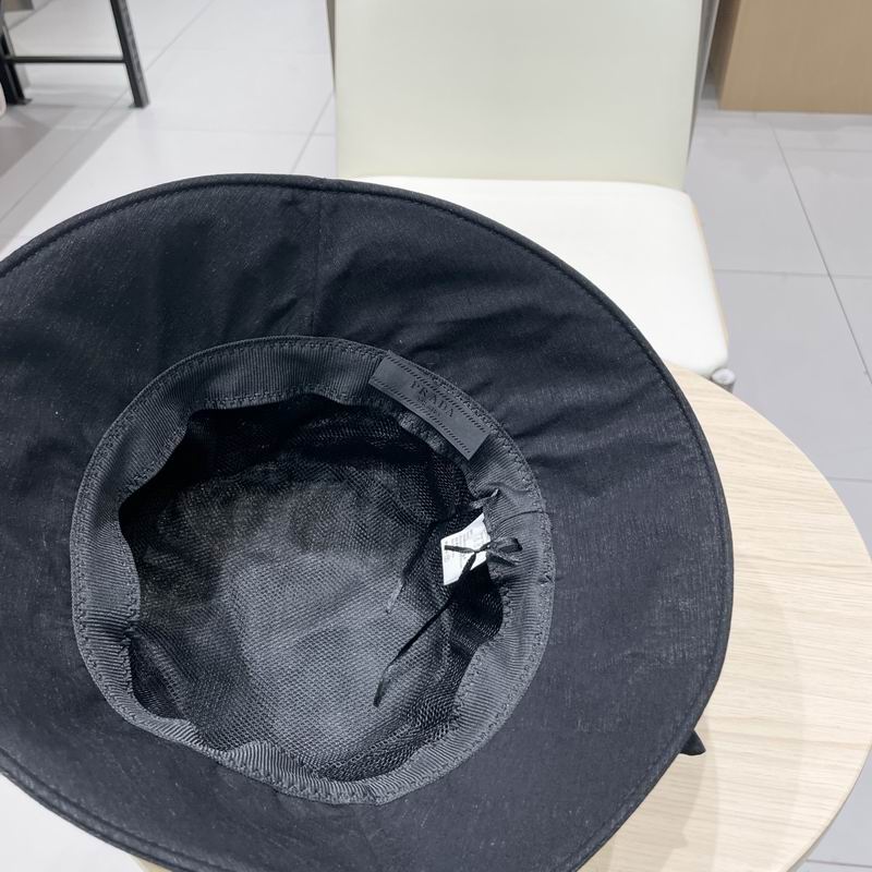 Prada hat (103)
