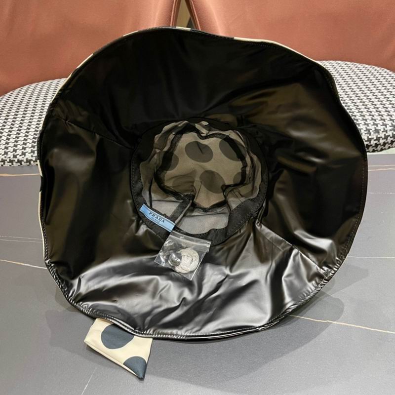Prada hat (219)
