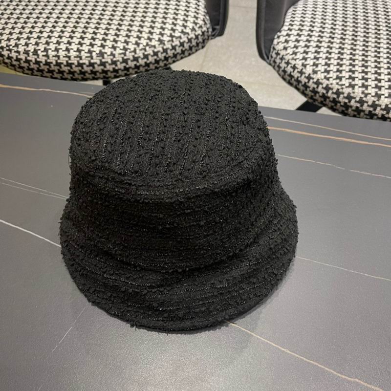 Prada hat (233)